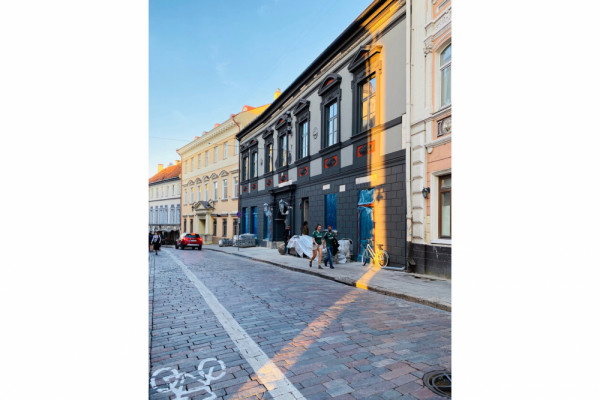 Vainiai Palace rehabilitation „Senatorių pasažas“ - Oldtown street facade after bringing back historic coloring, © DO ARCHITECTS, Photographer: DO ARCHITECTS