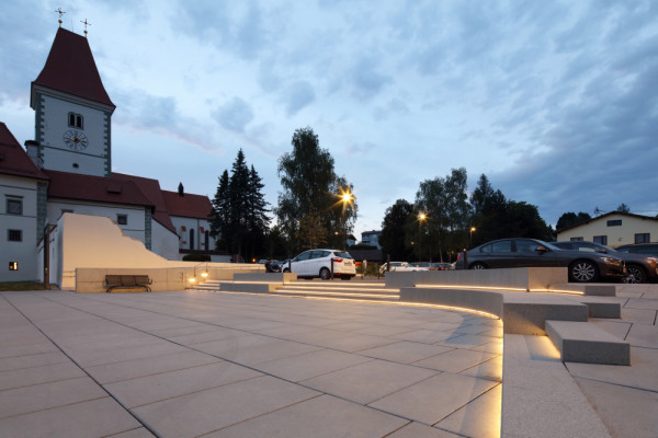 06_View to Parking lot, © architekturbox ZT GmbH, Photographer: Christian Brandstätter