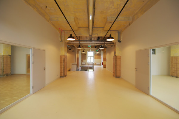 Brotfabrik - 1st floor with rehearsal rooms, © Freimüller Söllinger Architektur, Photographer: A. Ehrenreich