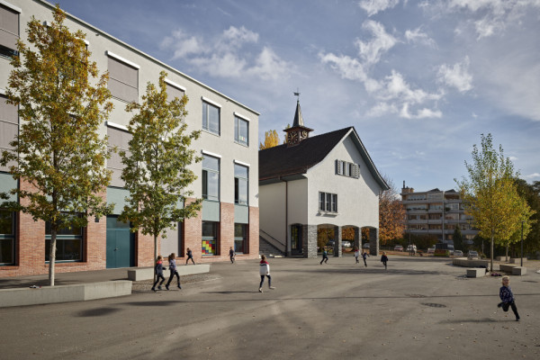 neon_schule_feld_0188 2_red.jpg, © Roland Bernath, Photographer: Roland Bernath