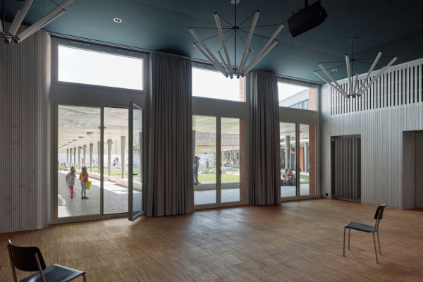 neon_schule_feld_174.jpg, © Roland Bernath, Photographer: Roland Bernath