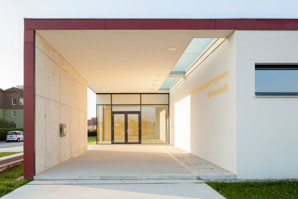 Entrance, © Proyer & Proyer Architekten, Photographer: Mark Sengstbratl