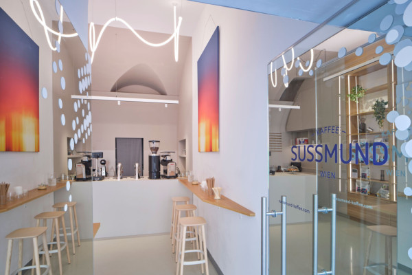 Café und Shop, © Michael Goldgruber, Photographer: Michael Goldgruber Café und Shop, © Michael Goldgruber, Photographer: Michael Goldgruber