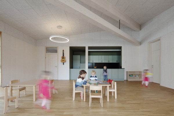 01 Gruppenraum Küche.jpeg, Picturerights © Christian Brandstätter