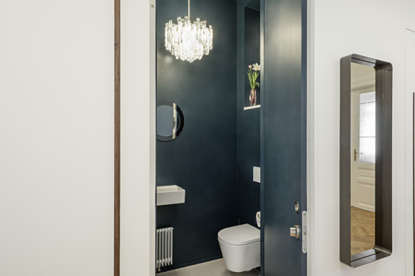 Sanitär, Picturerights © Hertha Hurnaus