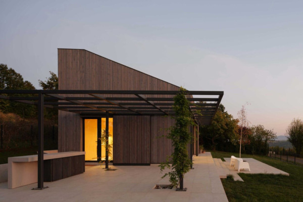 inka_studio_futro_house_galerija_01-2048x889.jpg, Picturerights © © Dunja Nedeljkovic / Inka Studio. All rights reserved. | Picture © Relja Ivanić