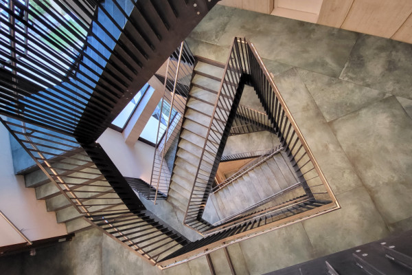 T6_Planetfoto_Treppenh_Gross.jpg, Picturerights © Planet Bauträger