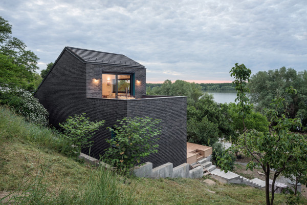 House overlooking the Danube.jpg, Picturerights © MZ Studio Architecture | Picture © Milos Martinovic House overlooking the Danube.jpg, Picturerights © MZ Studio Architecture | Picture © Milos Martinovic