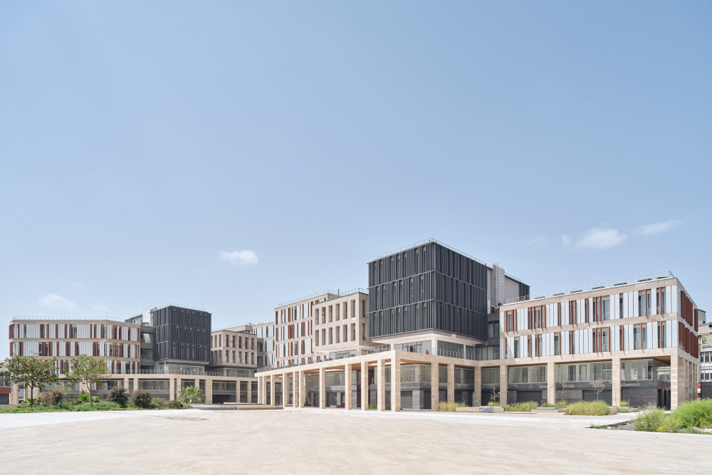 View of the Retail and Office Blocks from the Urban Square, Picturerights © Egemen Karakaya / Plug | Picture © Egemen Karakaya