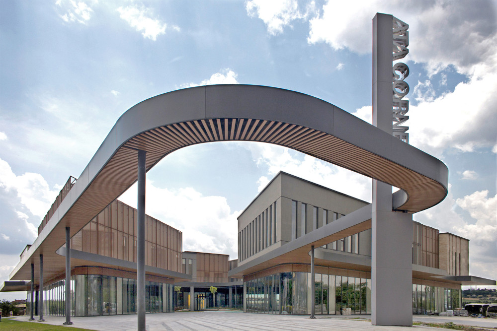 Entrance Square and Continuous Canopy, Picturerights © Ömer Yavuz / Plug | Picture © Ömer Yavuz