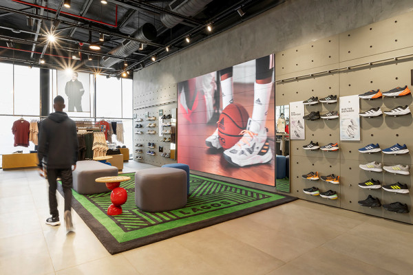 4_ADIDAS FLAGSHIP STORE_INTERIOR SHOPFLOOR (FF).jpg, Picturerights © Oshinowo Studio | Picture © Tolulope Sanusi 4_ADIDAS FLAGSHIP STORE_INTERIOR SHOPFLOOR (FF).jpg, Picturerights © Oshinowo Studio | Picture © Tolulope Sanusi