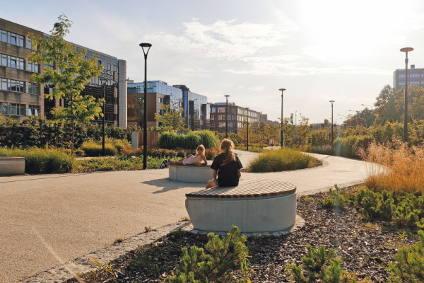 Accessible pathways connect diverse zones of recreation, memory and everyday use., Picturerights © Gdak Studio | Picture © Michał Gdak Accessible pathways connect diverse zones of recreation, memory and everyday use., Picturerights © Gdak Studio | Picture © Michał Gdak