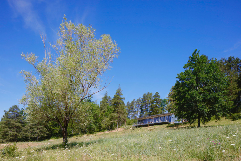 view of the house from the street, Picturerights © Philippe Ruault