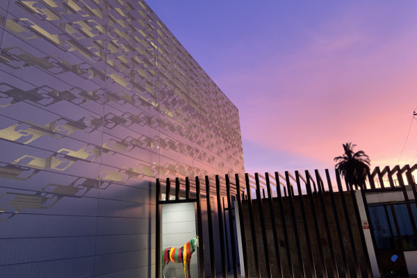 iR Architektur Facade Design Factory Sunset, Picturerights © iR Architektur | Picture © Irmi Reiter iR Architektur Facade Design Factory Sunset, Picturerights © iR Architektur | Picture © Irmi Reiter