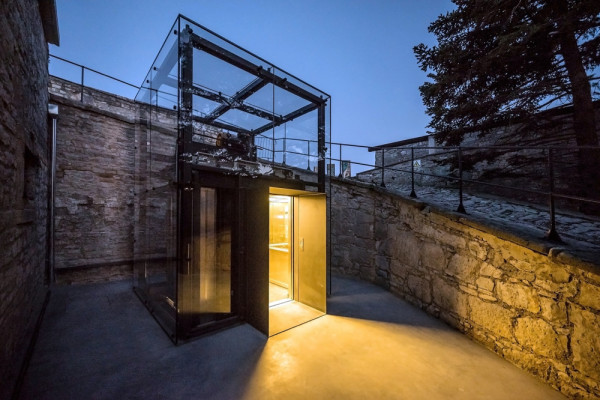 The elevator station in the fortification's courtyard, Picturerights © Breda Bizjak | Picture © Jana Jocif The elevator station in the fortification's courtyard, Picturerights © Breda Bizjak | Picture © Jana Jocif