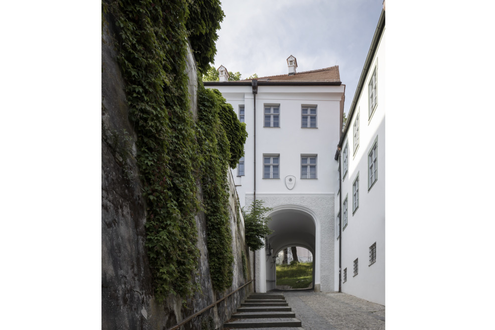 Access to the Domberg through the Kanzlerbogen, Picturerights © Rainer Taepper