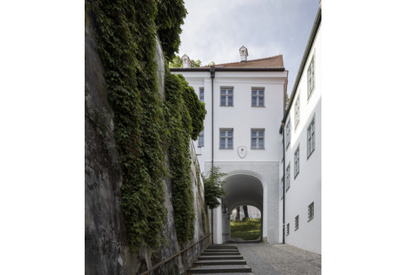 Access to the Domberg through the Kanzlerbogen, Picturerights © Rainer Taepper Access to the Domberg through the Kanzlerbogen, Picturerights © Rainer Taepper