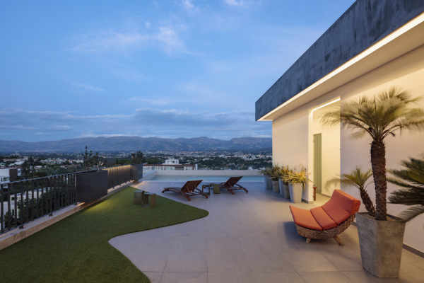 Rooftop terrace view, Picturerights © MATELIER I Michelle Herrera Architecture Atelier | Picture © BICUBIK