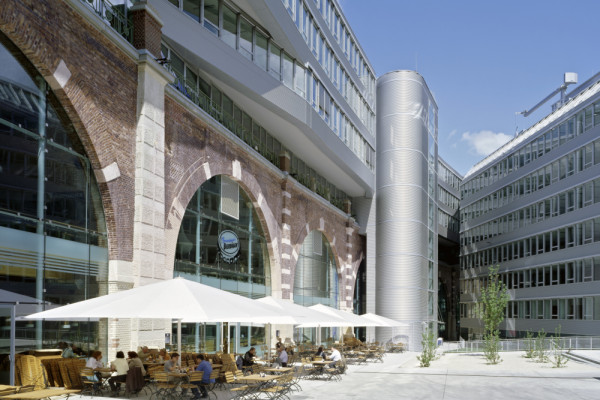 Skyline Spittelau court-yard, Picturerights © Werner kaligofsky | Picture © Werner Kaligofsky Skyline Spittelau court-yard, Picturerights © Werner kaligofsky | Picture © Werner Kaligofsky
