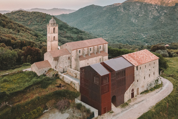 A_TAVELLA_Couvent Saint-François-@Thibaut Dini_ATA-0636-HD.jpg, Picturerights © @Thibaut Dini for Amelia Tavella | Picture © Thibaut Dini A_TAVELLA_Couvent Saint-François-@Thibaut Dini_ATA-0636-HD.jpg, Picturerights © @Thibaut Dini for Amelia Tavella | Picture © Thibaut Dini