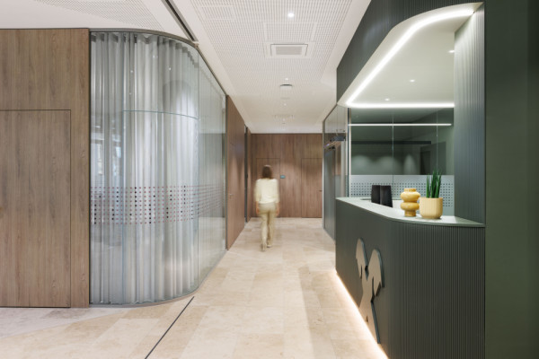 Hallway / Foyer, Picturerights © Viereck Architekten ZT-GmbH | Picture © Cathrine Stukhard Hallway / Foyer, Picturerights © Viereck Architekten ZT-GmbH | Picture © Cathrine Stukhard