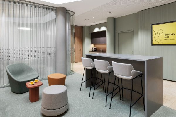 Waiting area, Picturerights © Viereck Architekten ZT-GmbH | Picture © Cathrine Stukhard Waiting area, Picturerights © Viereck Architekten ZT-GmbH | Picture © Cathrine Stukhard